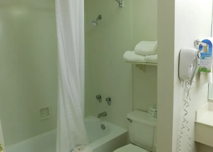 Hotel Days & By Wyndham Arlington Heights