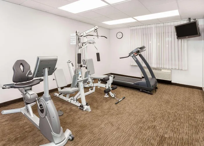 Days & By Wyndham Arlington Heights