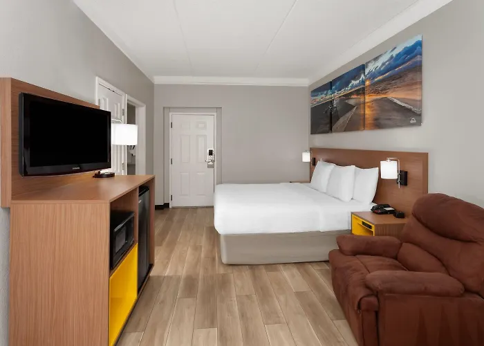 Days & By Wyndham 2* Arlington Heights