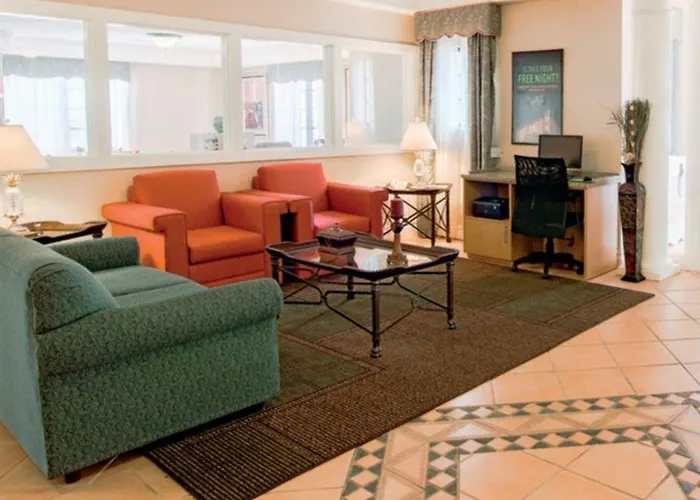 Days & By Wyndham Hotel