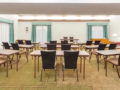 Hotel Days & By Wyndham Arlington Heights